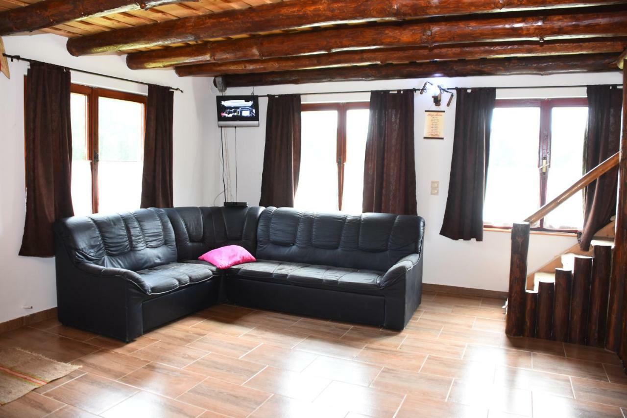 Hotel Katalin Kulcsoshaz Băile Chirui Exteriér fotografie